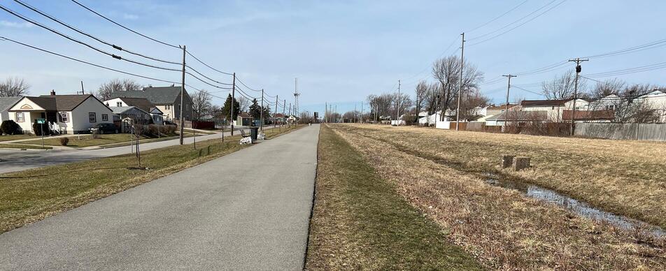 lampposts along the trail